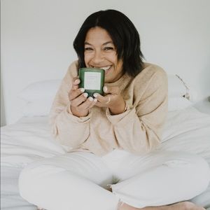 Cozy tan sweater ❄️